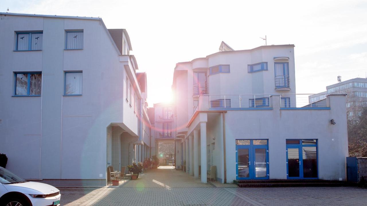 Garni Hotel S.O.G.* * * Trencin Exterior photo